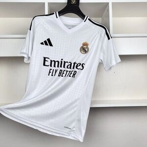 BNWT 24/25 authentic adidas Real Madrid Home kit